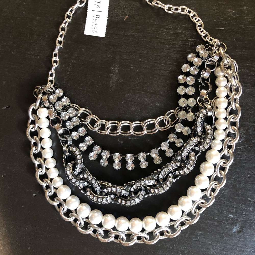 New White House Black Market Statement Necklace